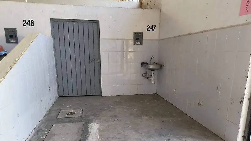 local vacío